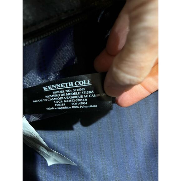 Kenneth Cole Reaction 20" Black Vegan Leather Carry-On Duffel Bag - Picture 8 of 13